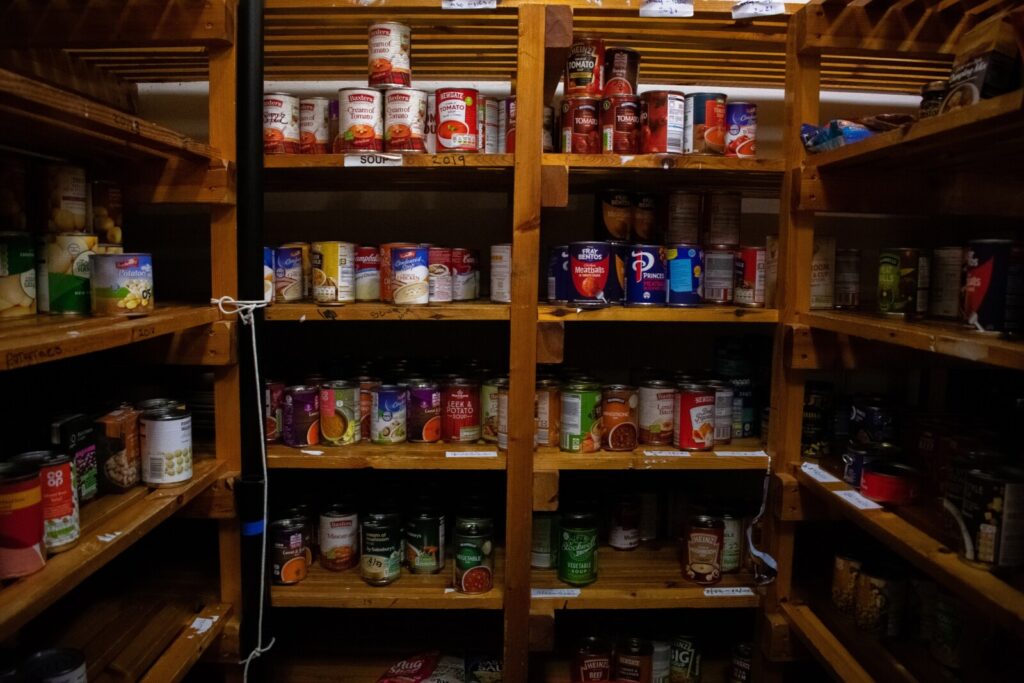 Emmanuel House food store2_credit Kate Florence White